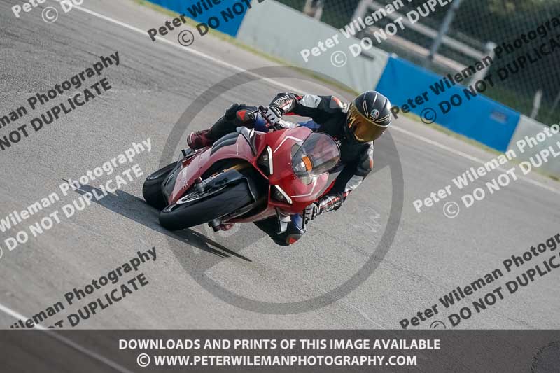donington no limits trackday;donington park photographs;donington trackday photographs;no limits trackdays;peter wileman photography;trackday digital images;trackday photos